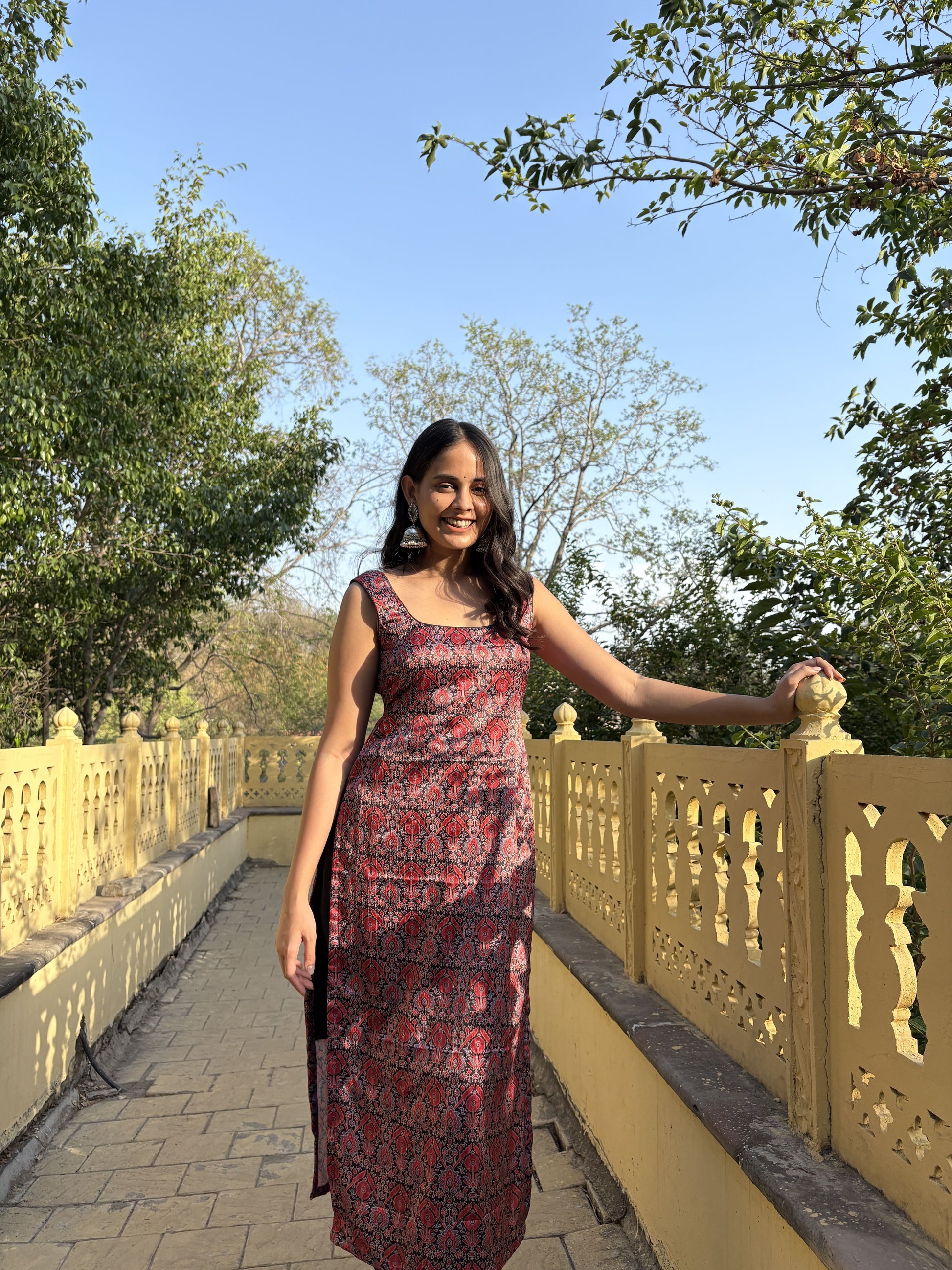 Sleeveless printed kurta.